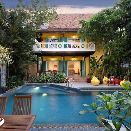 The Urban Hotel Siem Reap Bagian luar foto