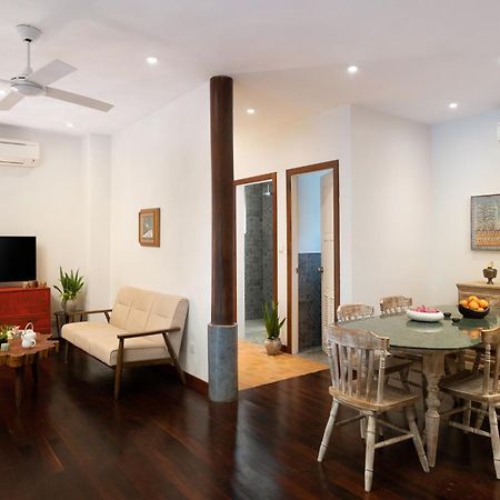The Urban Hotel Siem Reap Bagian luar foto