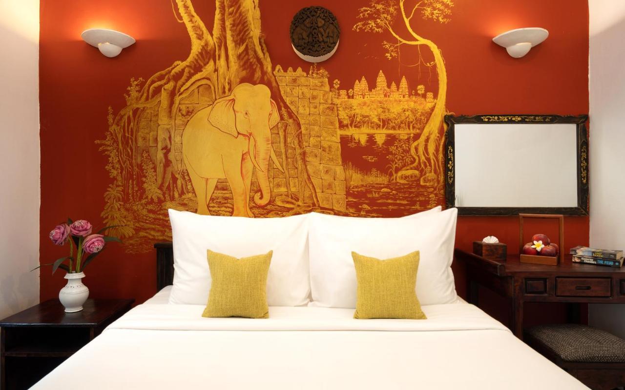 The Urban Hotel Siem Reap Bagian luar foto