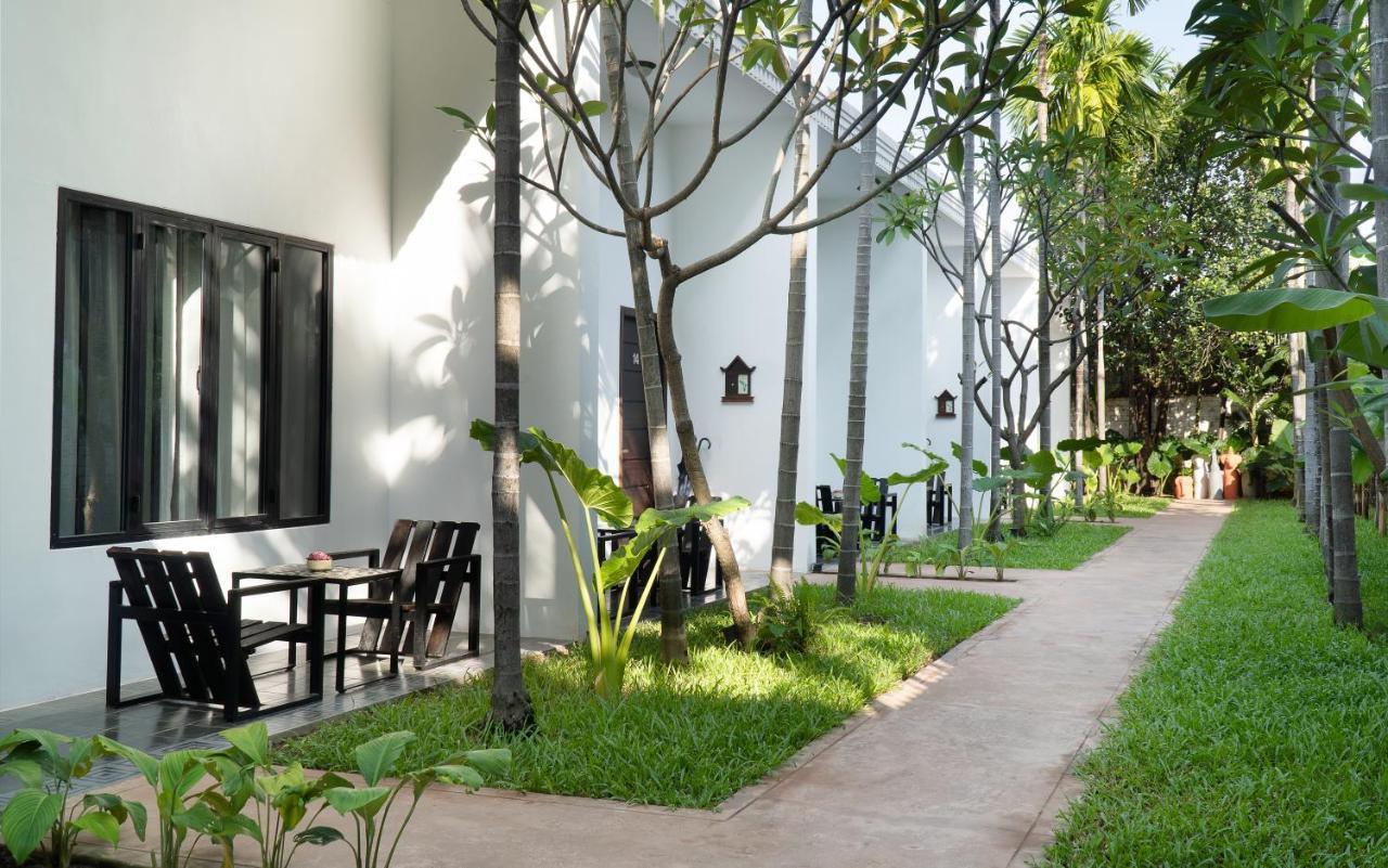 The Urban Hotel Siem Reap Bagian luar foto