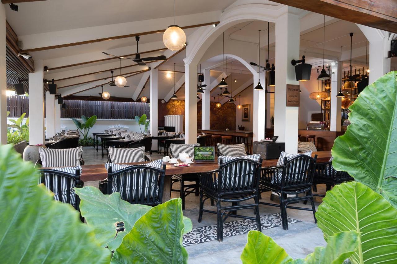 The Urban Hotel Siem Reap Bagian luar foto