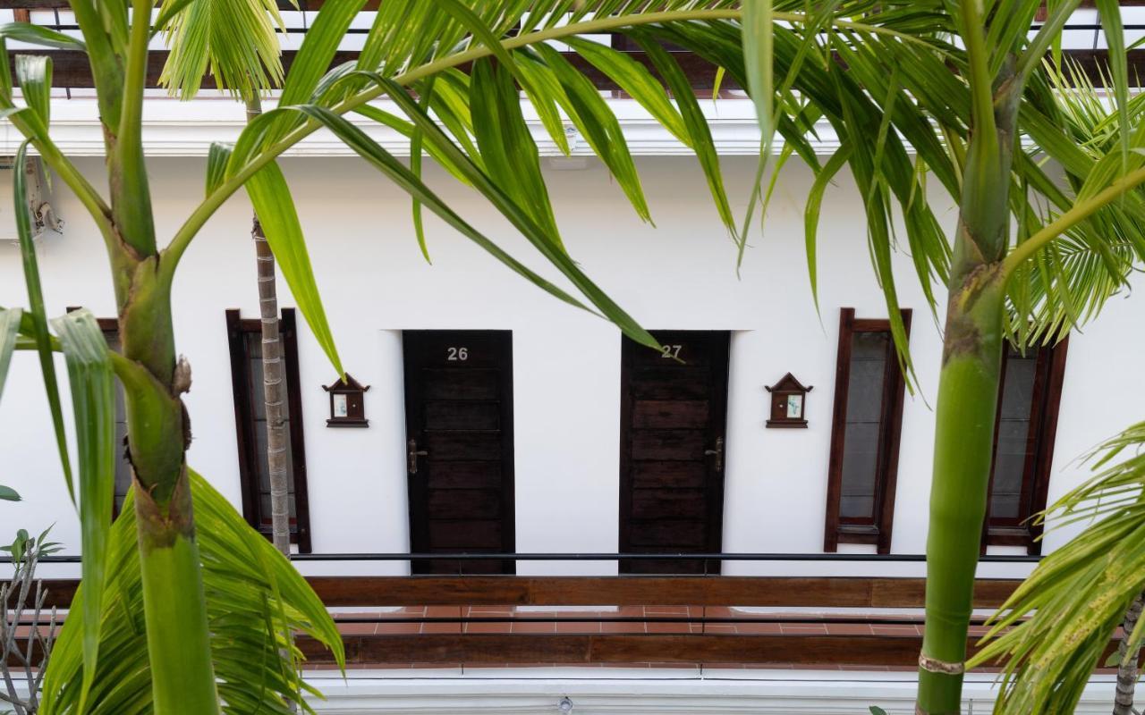 The Urban Hotel Siem Reap Bagian luar foto