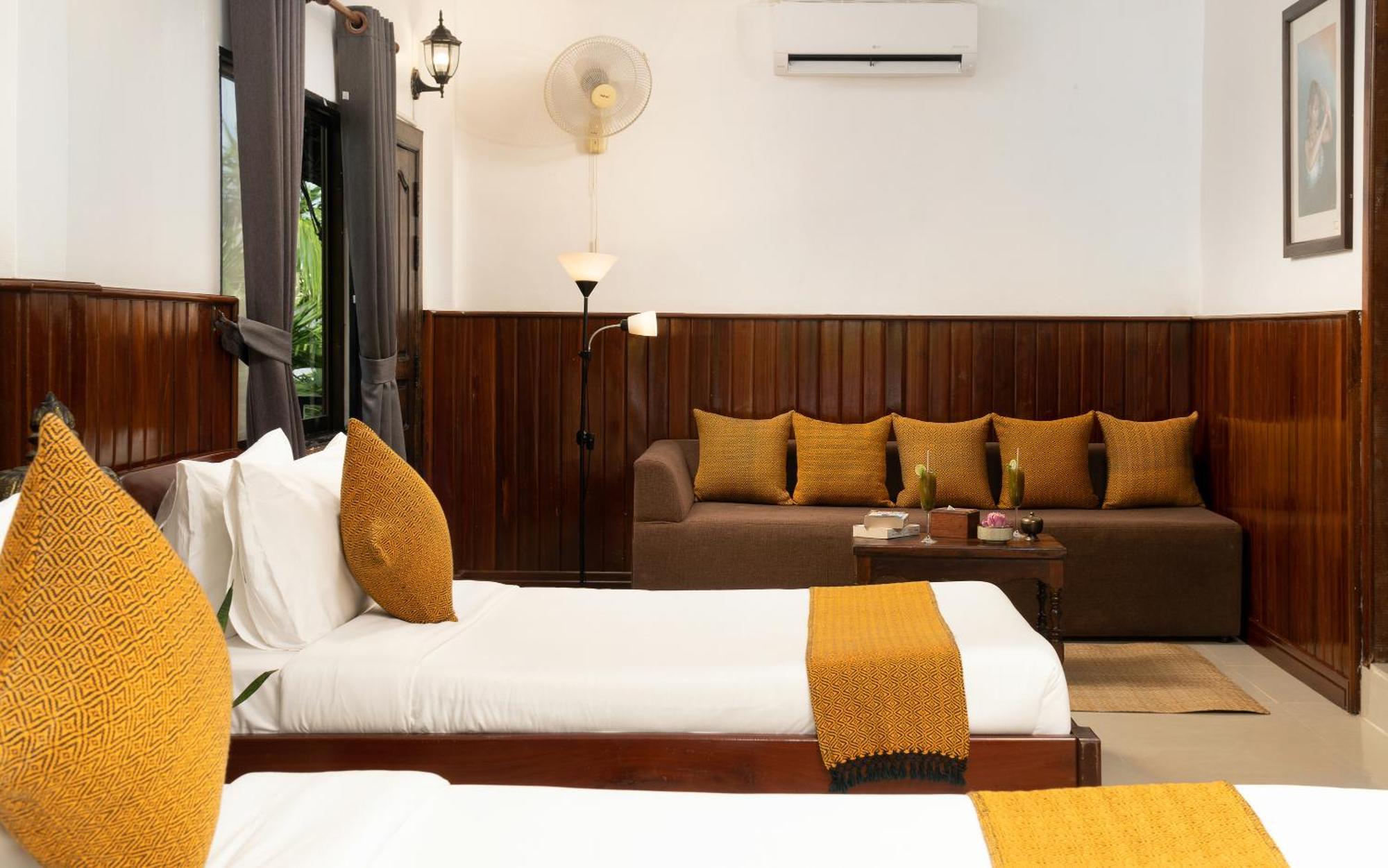 The Urban Hotel Siem Reap Bagian luar foto