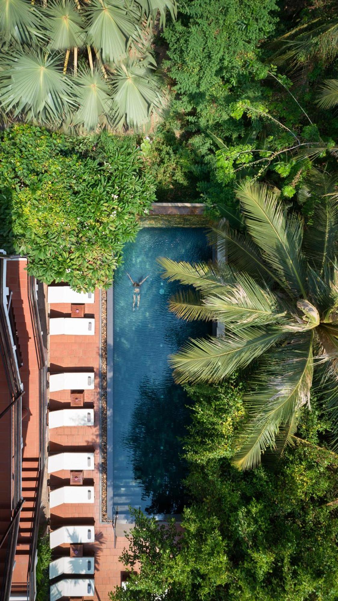 The Urban Hotel Siem Reap Bagian luar foto
