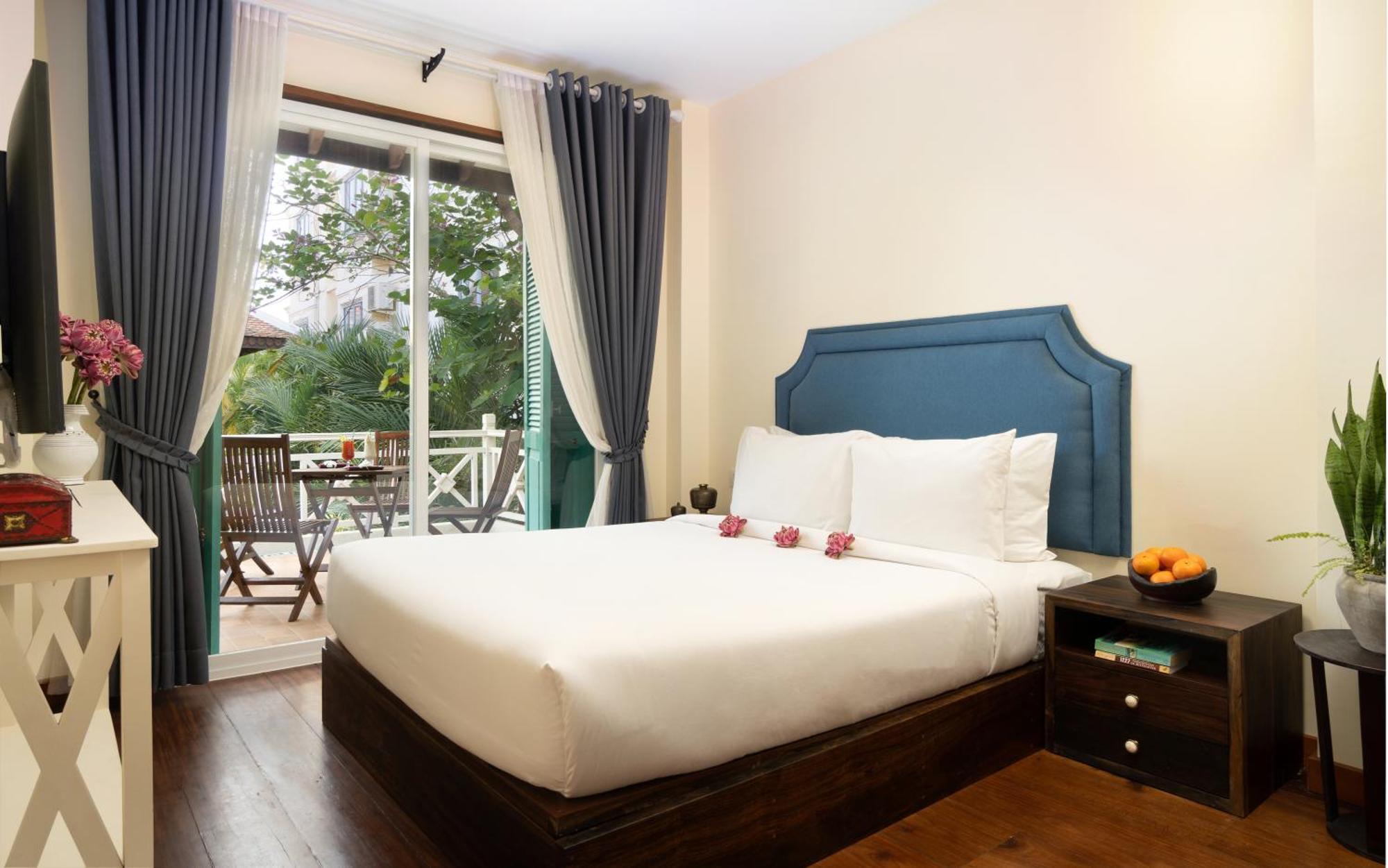 The Urban Hotel Siem Reap Bagian luar foto