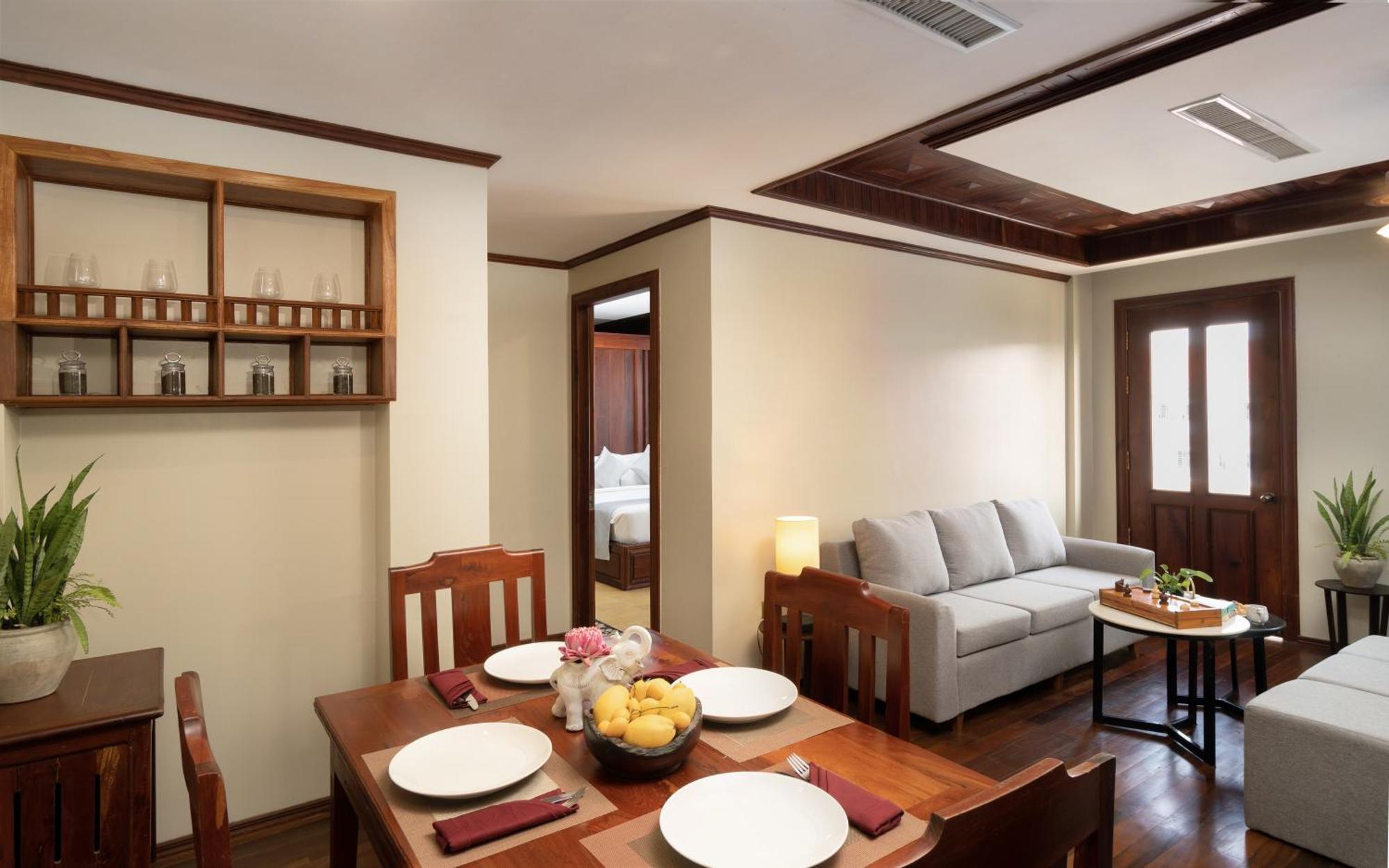 The Urban Hotel Siem Reap Bagian luar foto